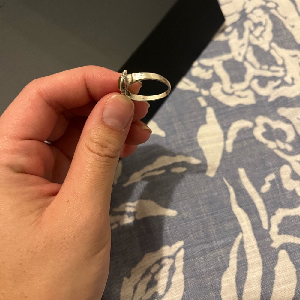 .925 Sterling Silver Claddagh ring - Picture 3 of 4